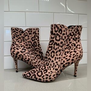 Gianvito Rossi Leopard-Print Pointed Stiletto Ankle Boots - Baby Pink & Black